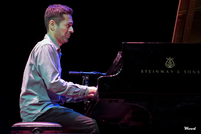 AVISHAI COHEN TRIO 4