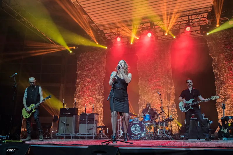 BETH HART 1