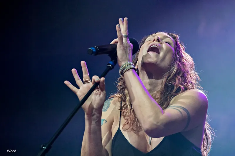 BETH HART 3