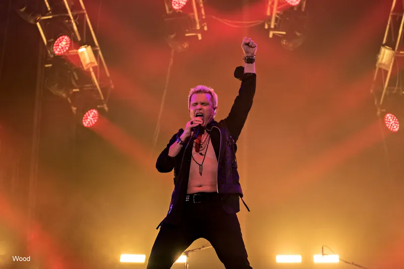 BILLY IDOL