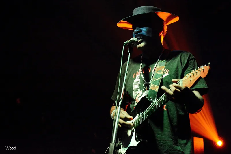 CARVIN JONES