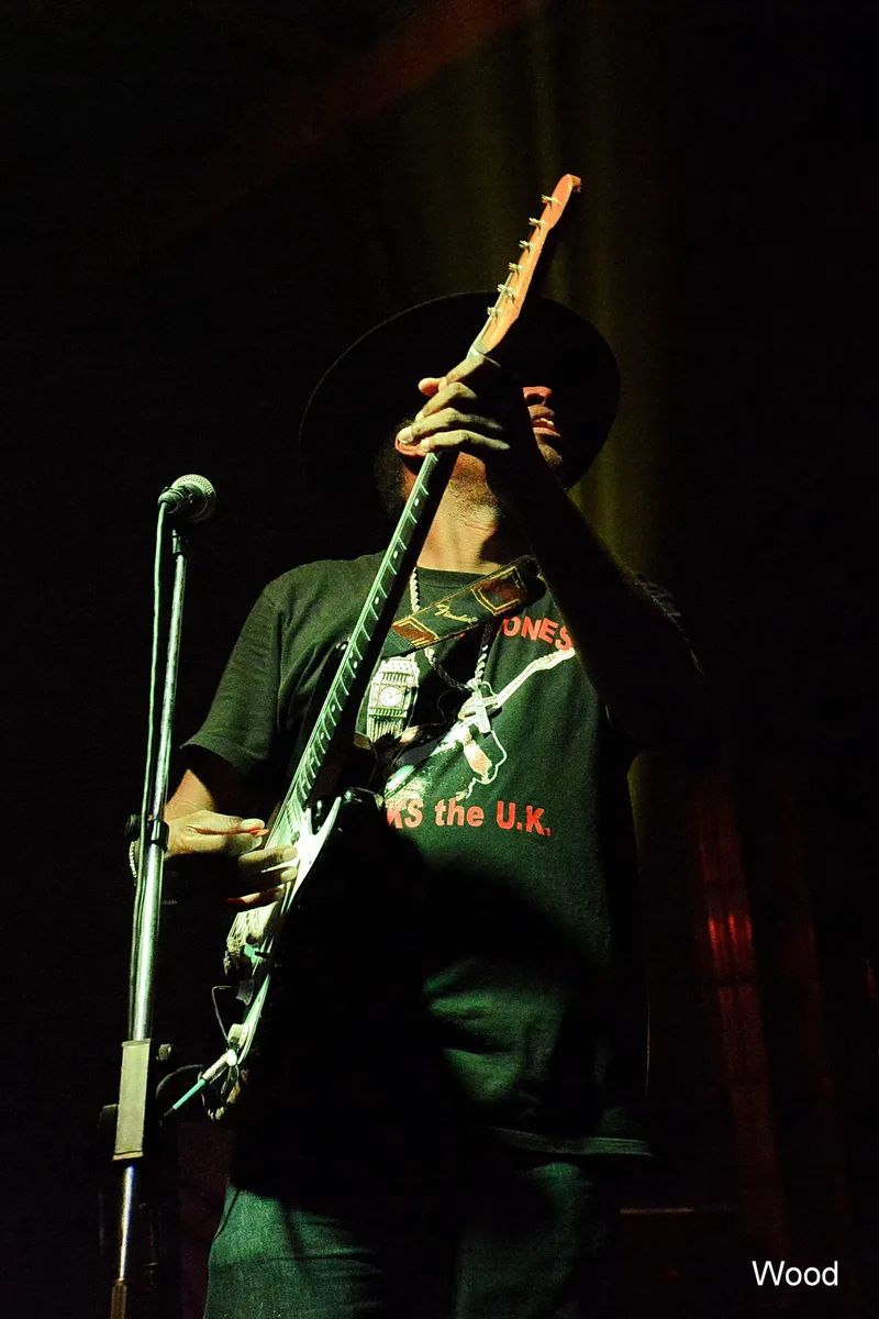 CARVIN JONES 10