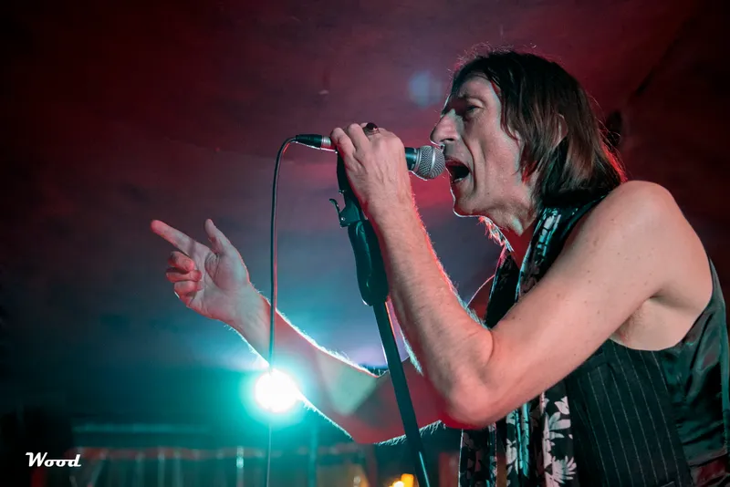 EX REVOLVERI 4