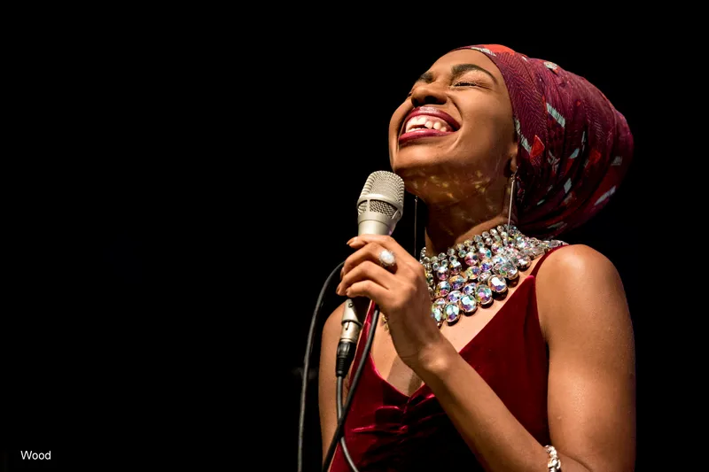 JAZZMEIA HORN 7