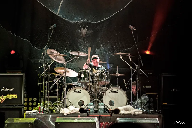 SAXON 9
