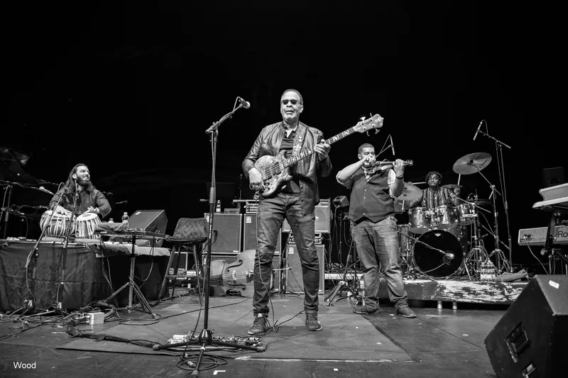 STANLEY CLARKE 4