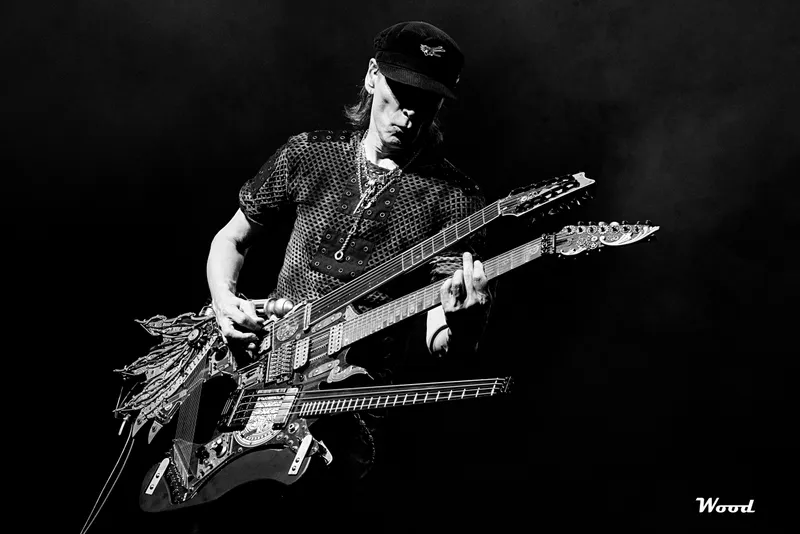 STEVE VAI 8
