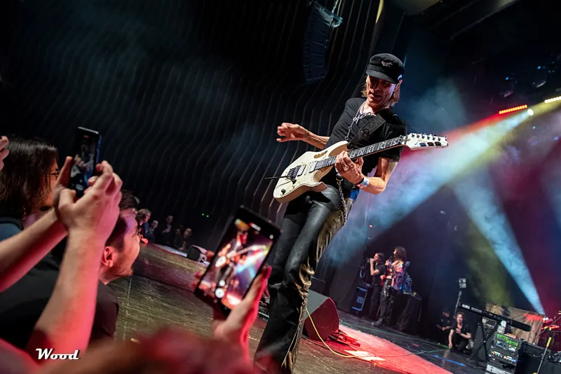 STEVE VAI 10