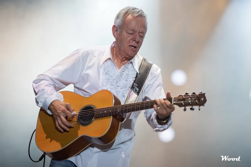 TOMMY EMMANUEL 3