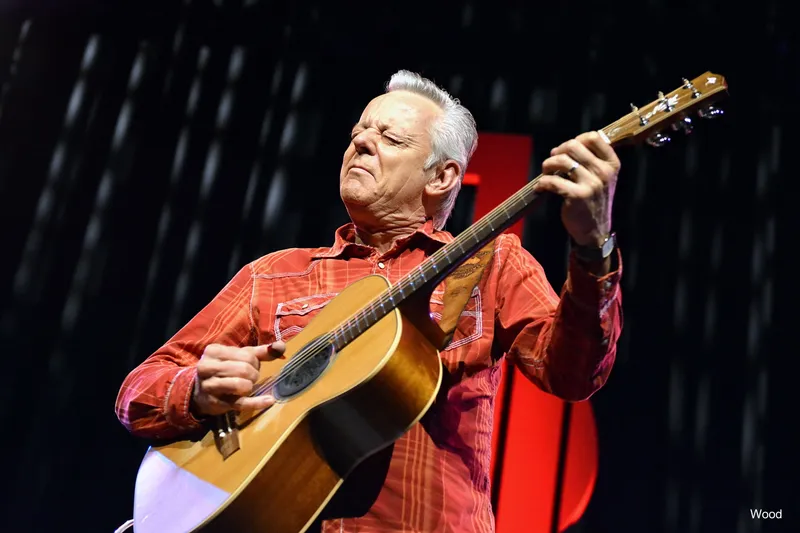 TOMMY EMMANUEL 9