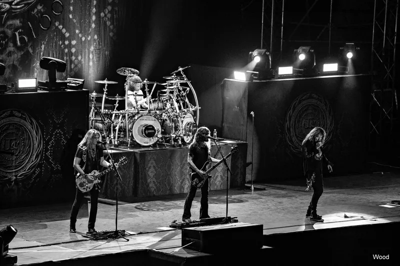 WHITESNAKE 8