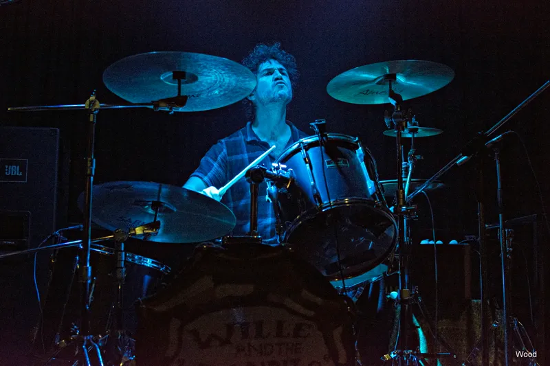 WILLE AND BANDITS 4